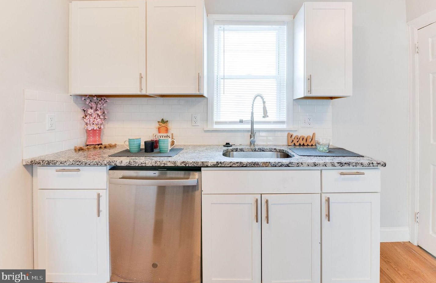 111 Emlen Ave, Lawnside, NJ 08045-1119