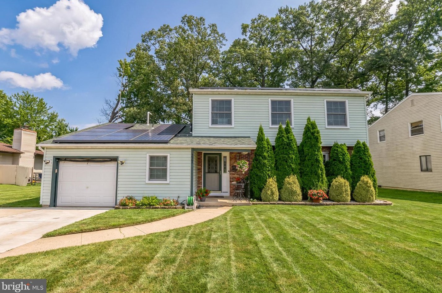 337 John F Kennedy Blvd, Lawnside, NJ 08045-1037