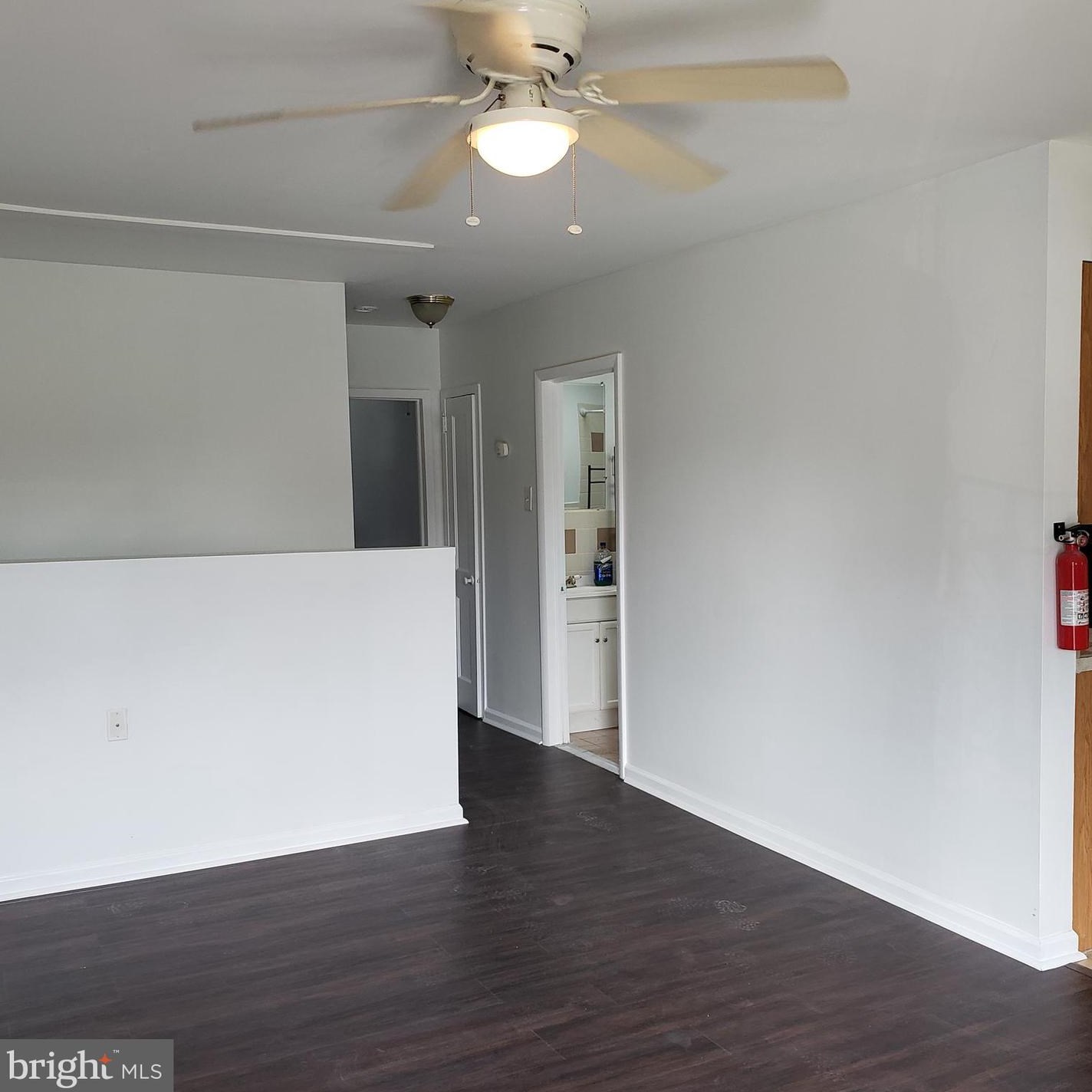 931 W Browning Rd, Gloucester, NJ 08031