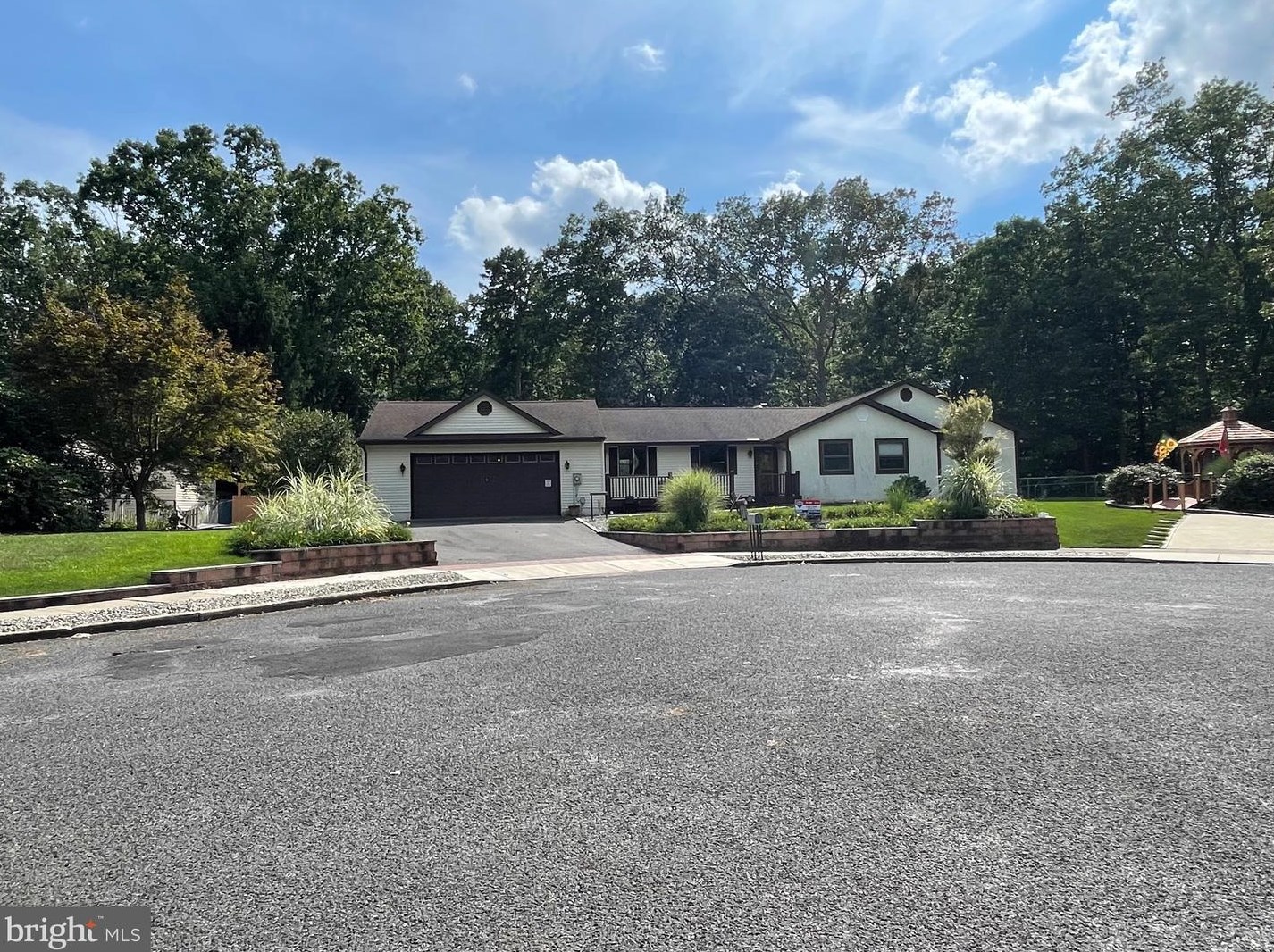 3 Sandstone Ct, Elm, NJ 08037-2506