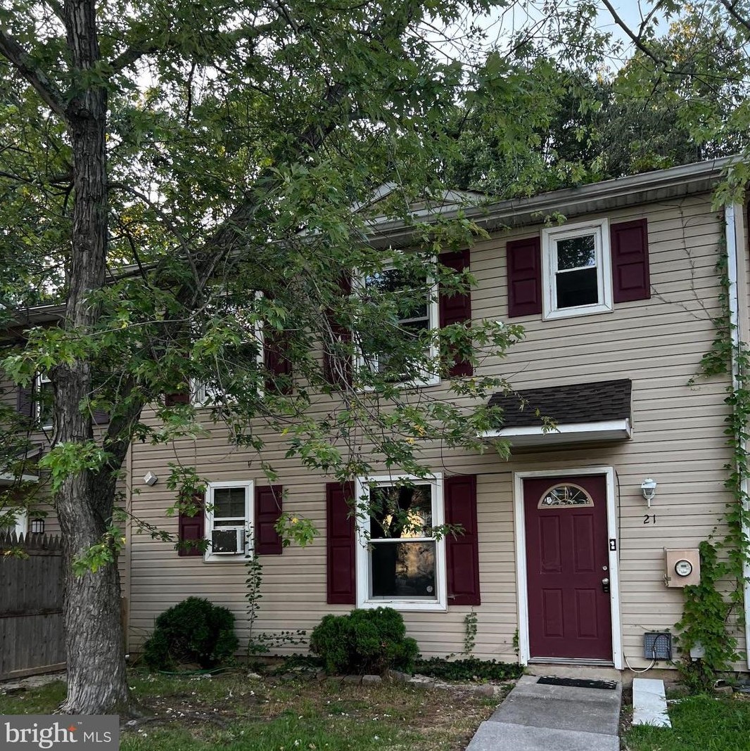 21 Brookshire Rd, Erial, NJ 08081