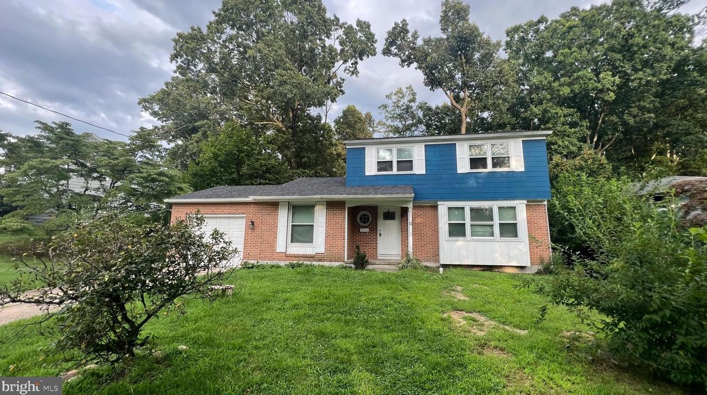 33 Hillside Rd, Stratford, NJ 08084