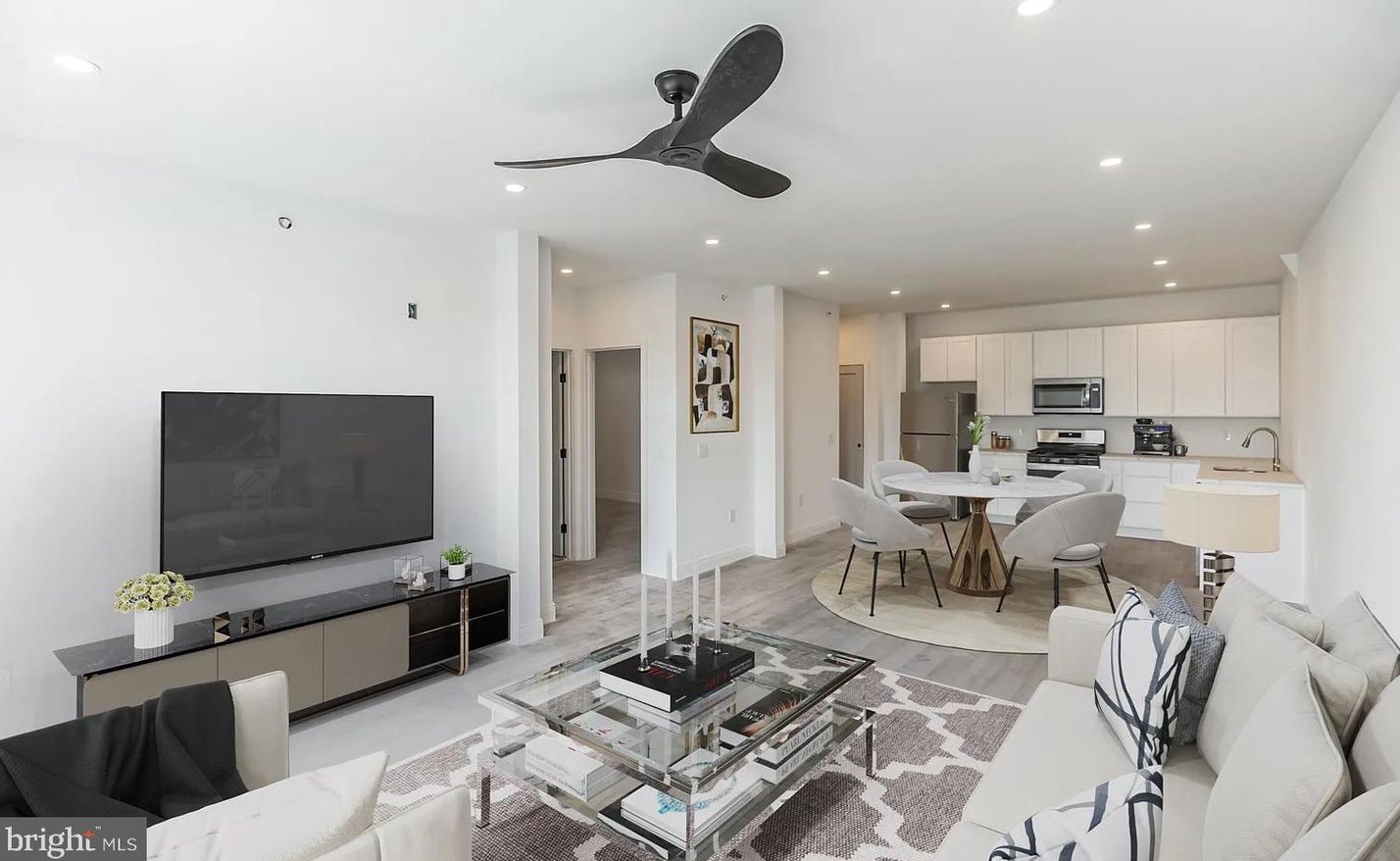 322 Vine St #1b, Camden, NJ 08102