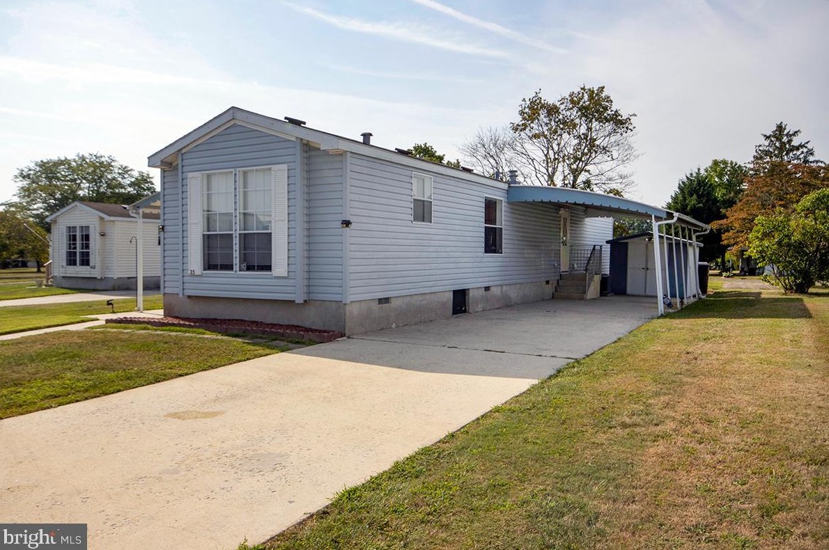 35 Oak Dr, Erial, NJ 08081