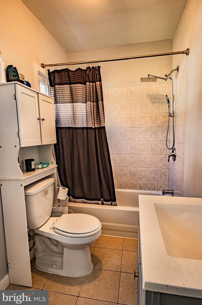 244 Nelson Ave, Waterford Township NJ  08004-2328 exterior