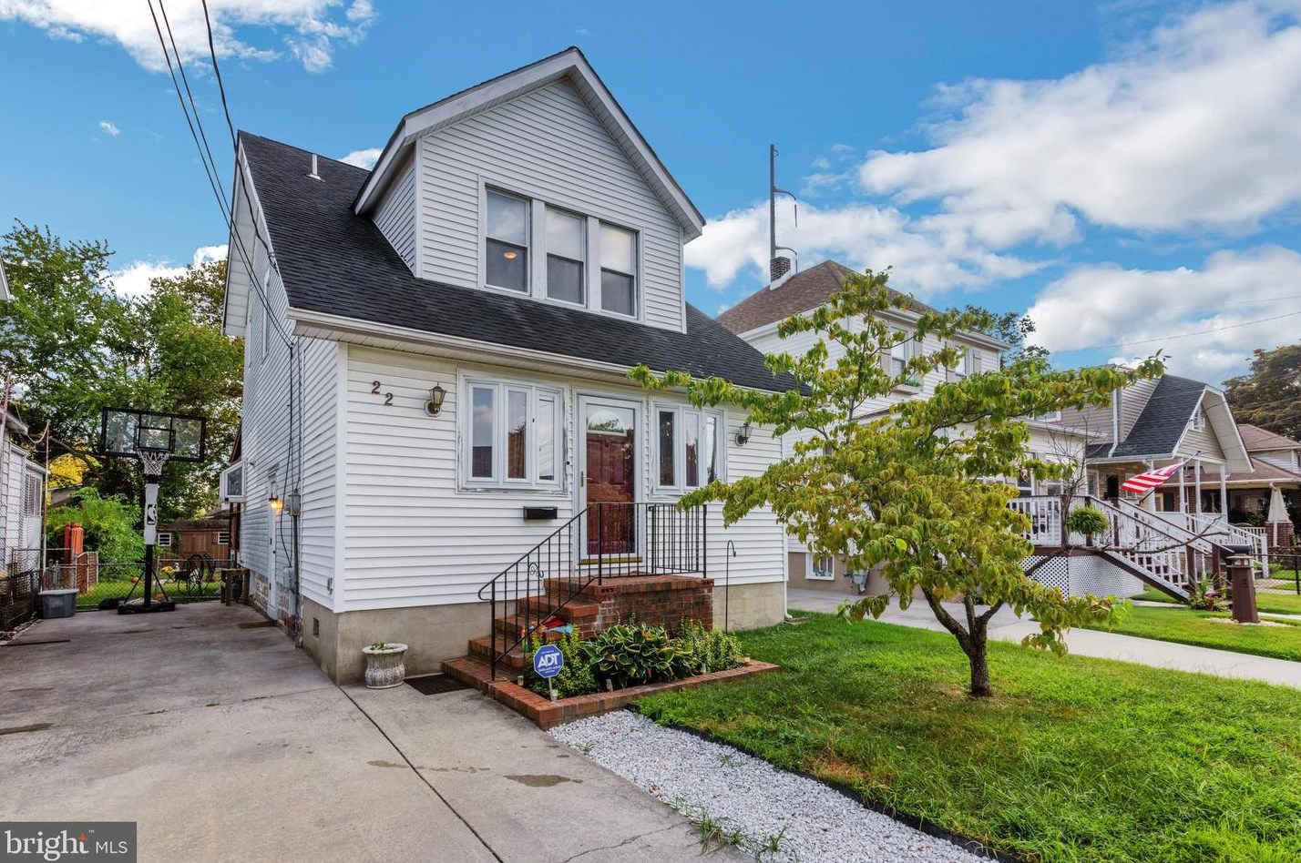 22 W 3rd Ave, Runnemede, NJ 08078
