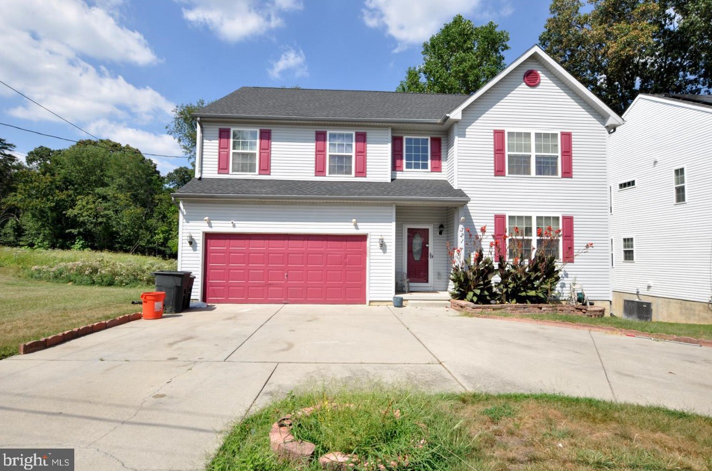 321 Ashland Ave, Lawnside, NJ 08045-1605