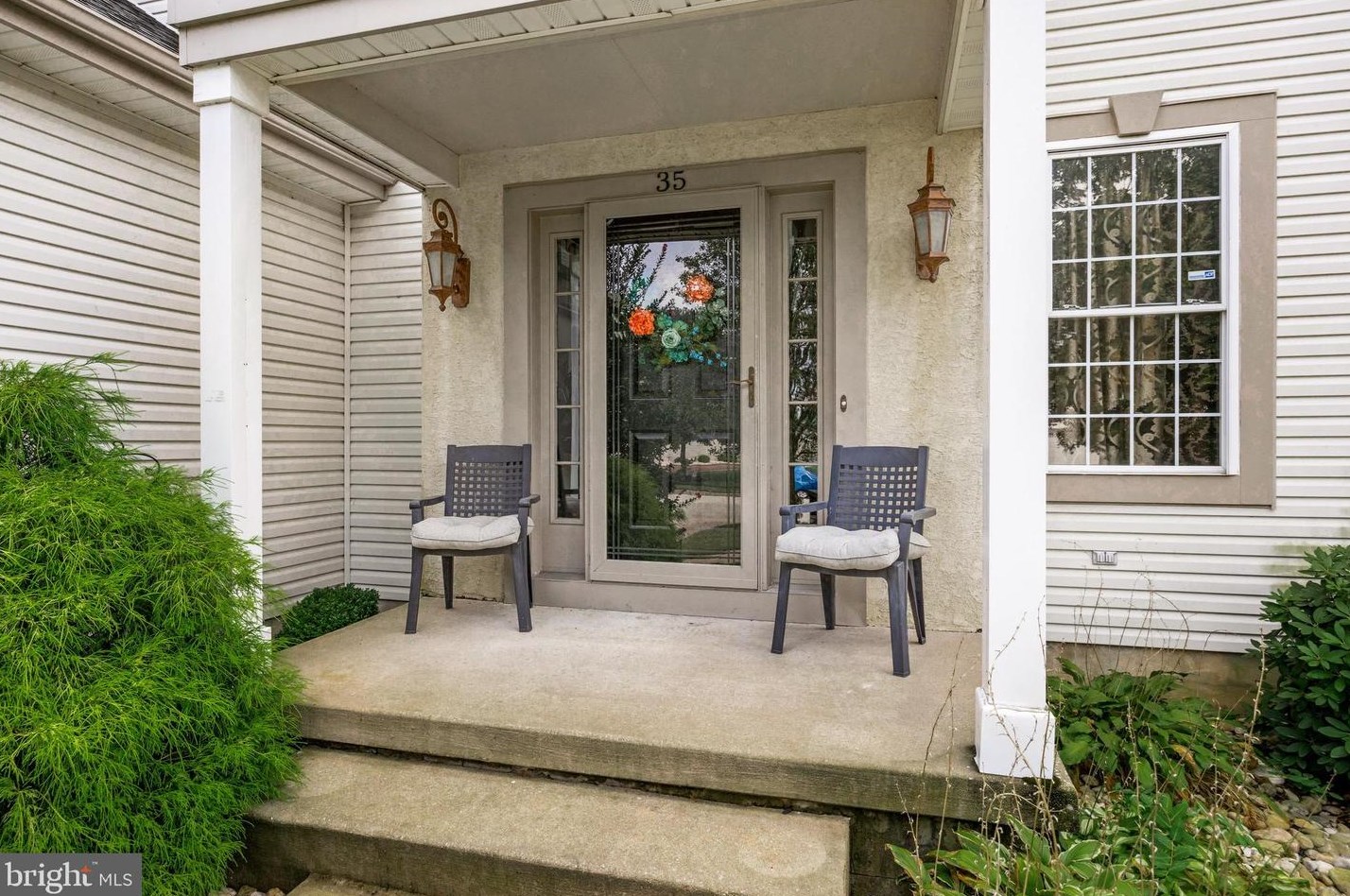 35 Graypebble Cir, Erial, NJ 08081
