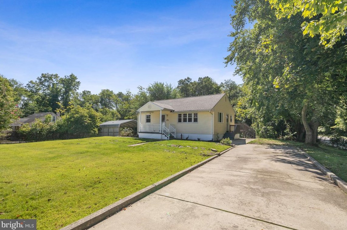 224 Charleston Ave, Lawnside, NJ 08045-1611