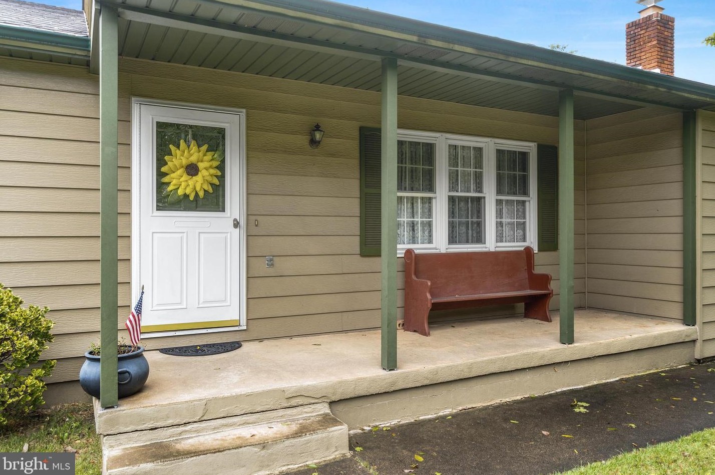 423 Jarvis Rd, Erial, NJ 08081