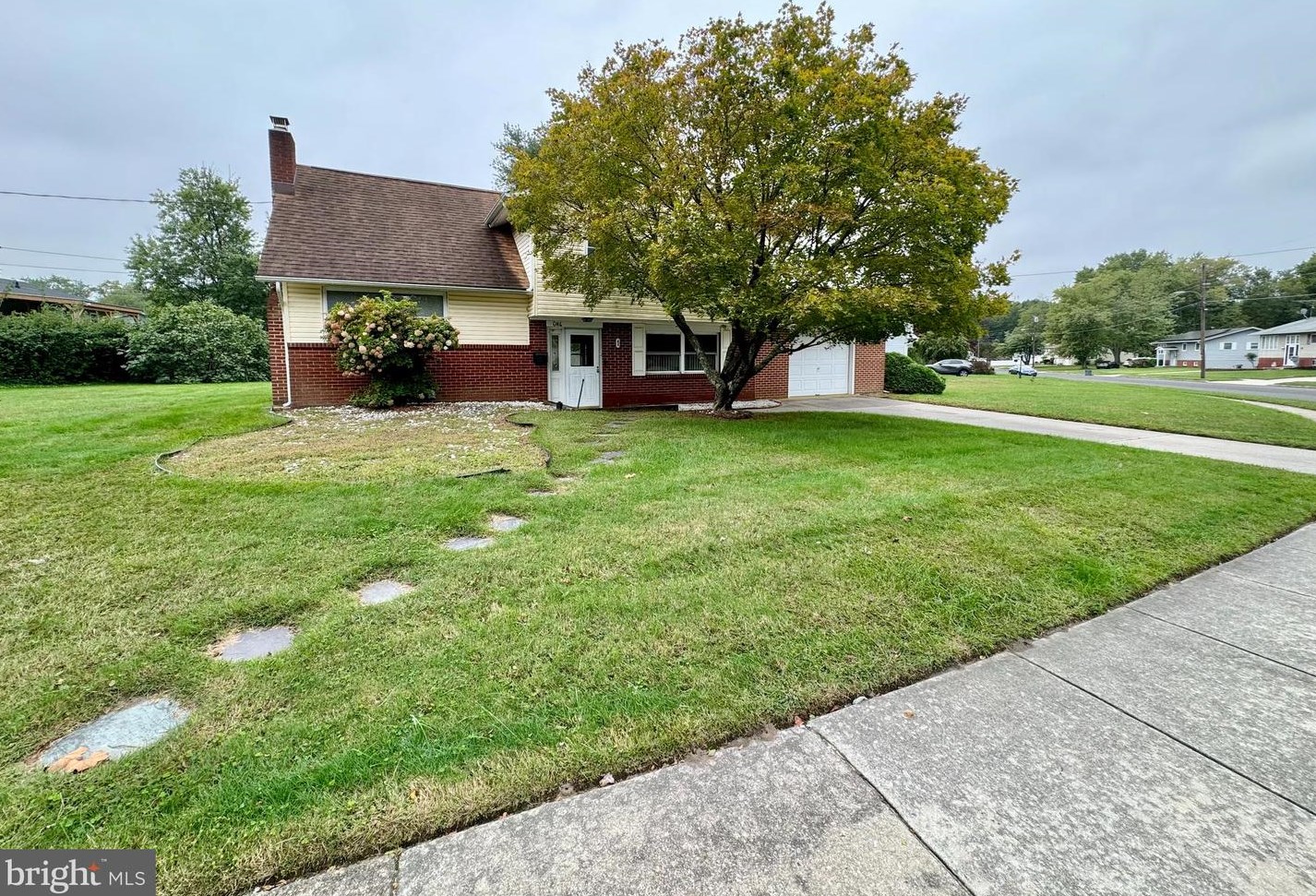 1 Winding Way, Gibbsboro, NJ 08026-1424