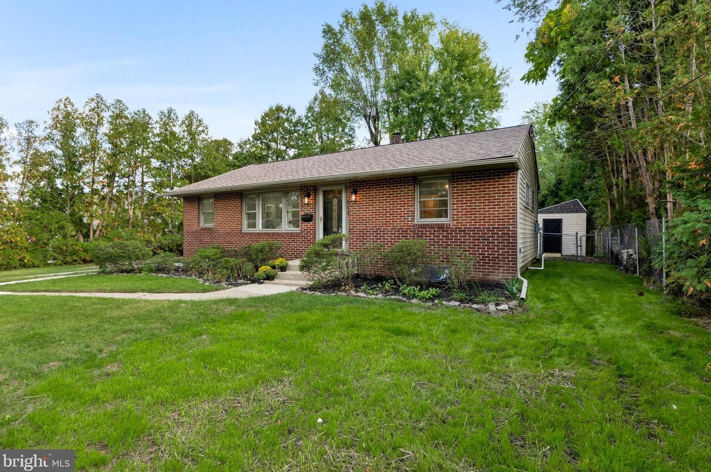 801 Pasadena Dr, Somerdale, NJ 08083