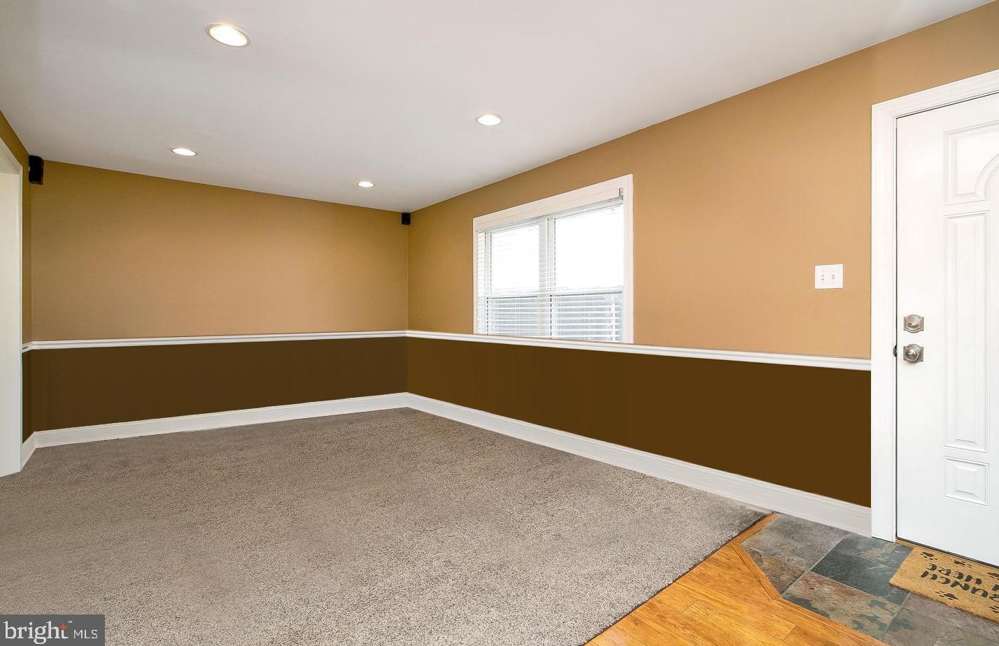 421 Francis Ave, Waterford, NJ 08089