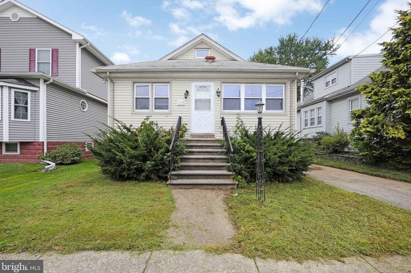 335 Walnut Ave, Gloucester, NJ 08030