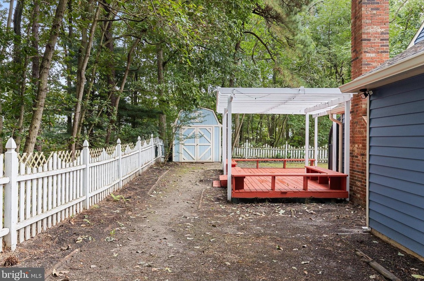 13 Hunter Ct, Waterford Township NJ 08004-2921 exterior