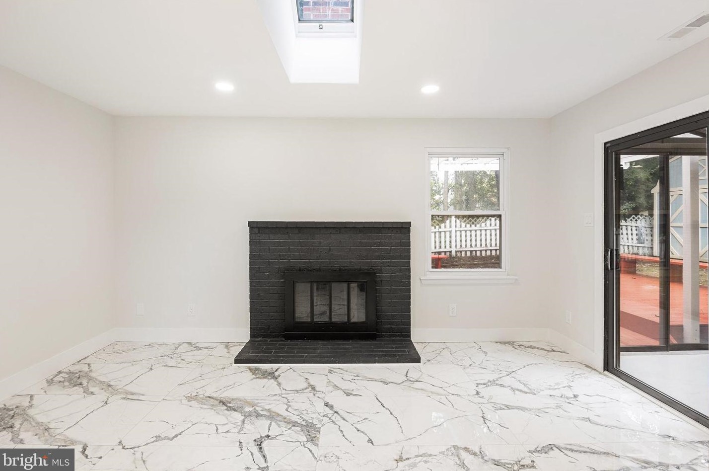 13 Hunter Ct, Waterford Township NJ 08004-2921 exterior