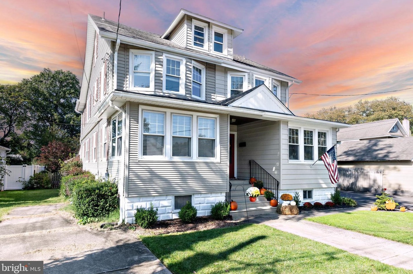 4 Glover Ave, Haddon Heights, NJ 08035