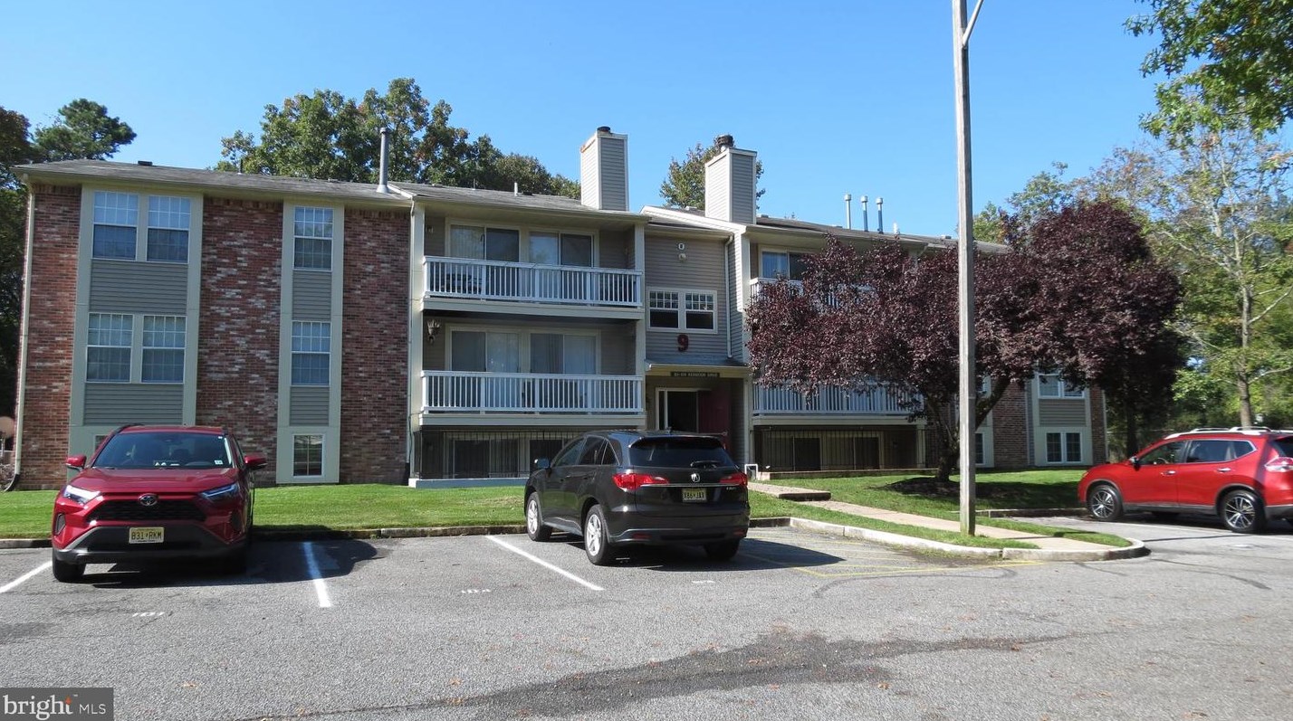 93 Kenwood Dr, Erial, NJ 08081