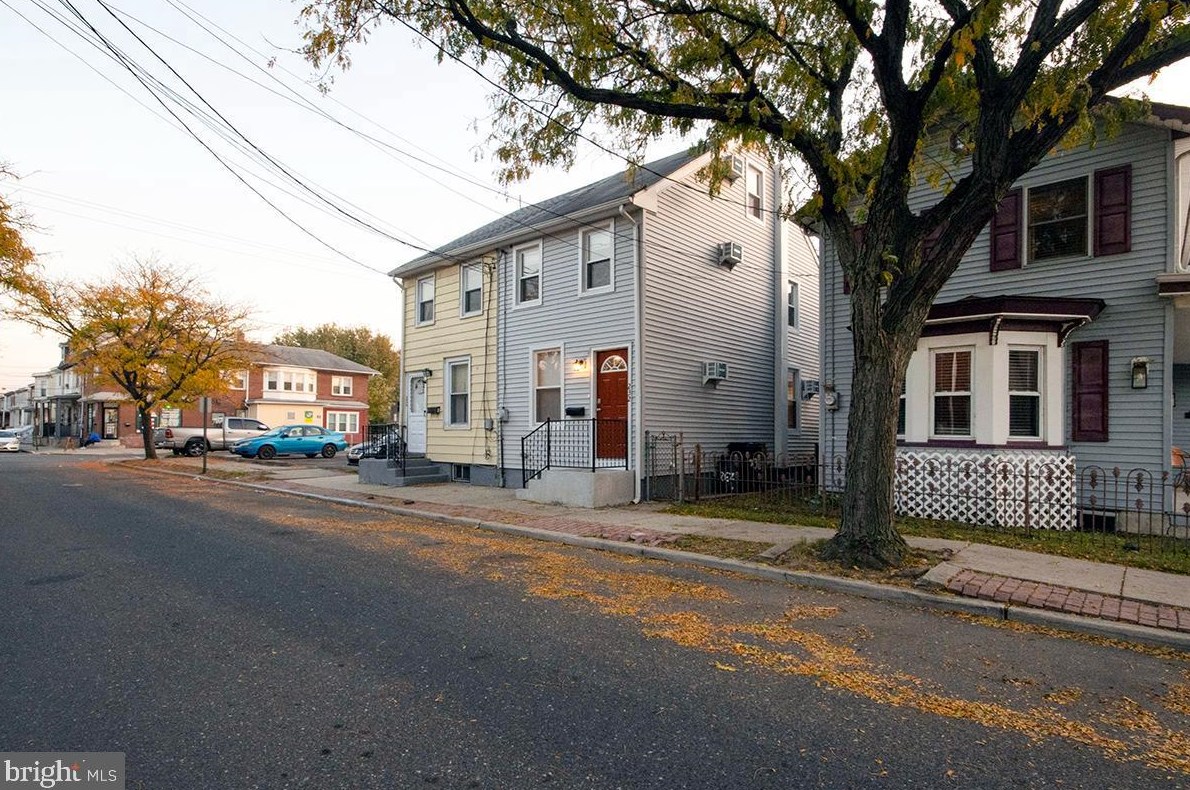 232 Somerset St, Gloucester, NJ 08030