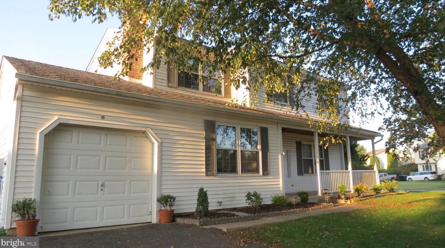 49 Nashua Dr, Erial, NJ 08081