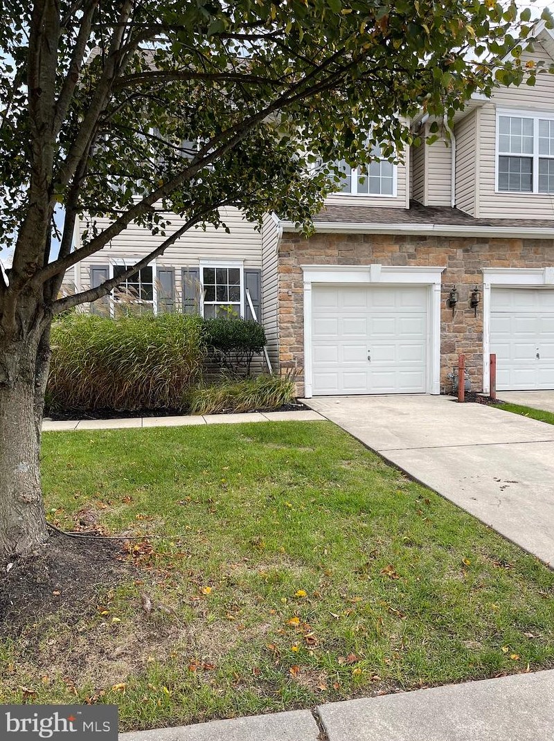 2 Ardmore Ct, Blenheim, NJ 08012