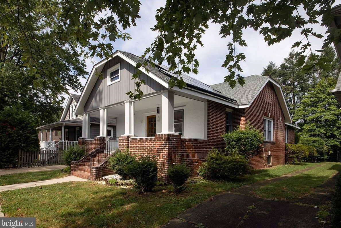 105 Yale Rd, Camden, NJ 08106