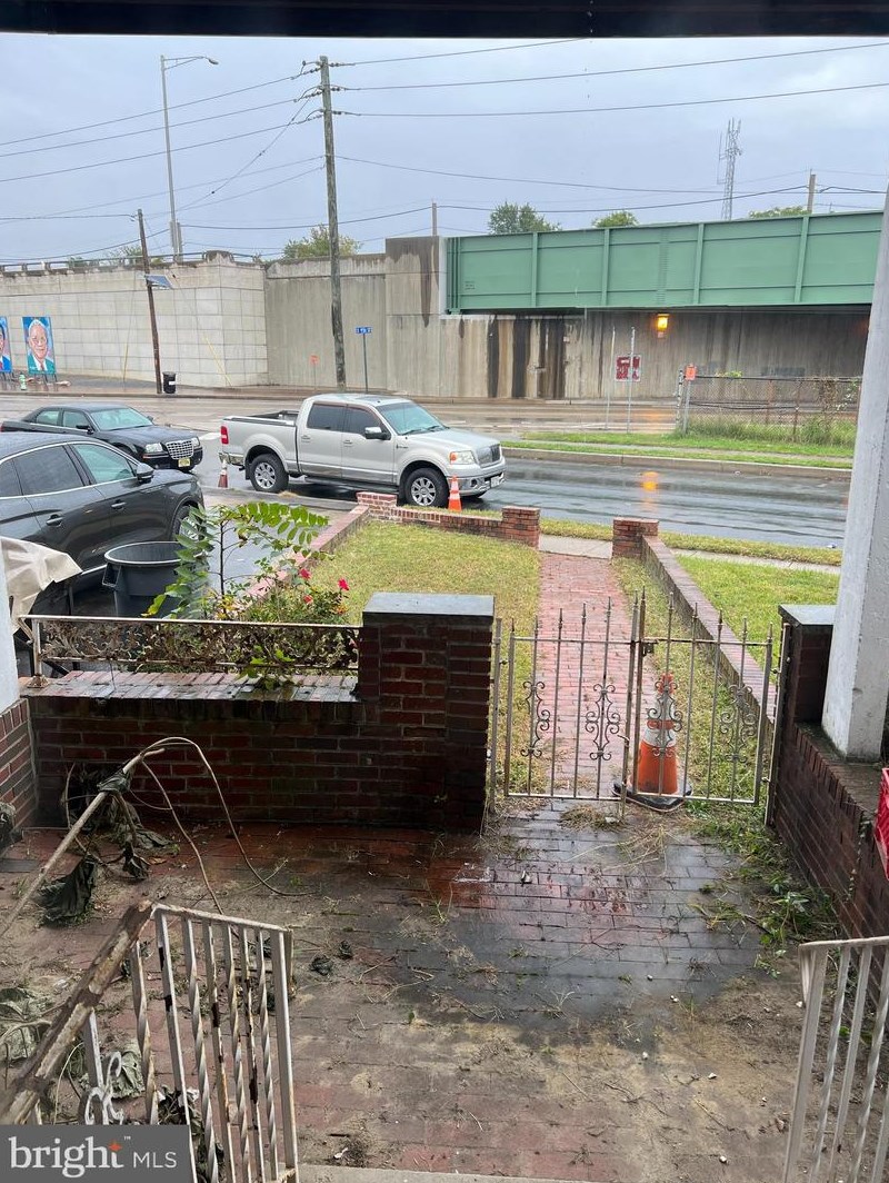 523 Trenton Ave, Camden NJ  08103-1537 exterior