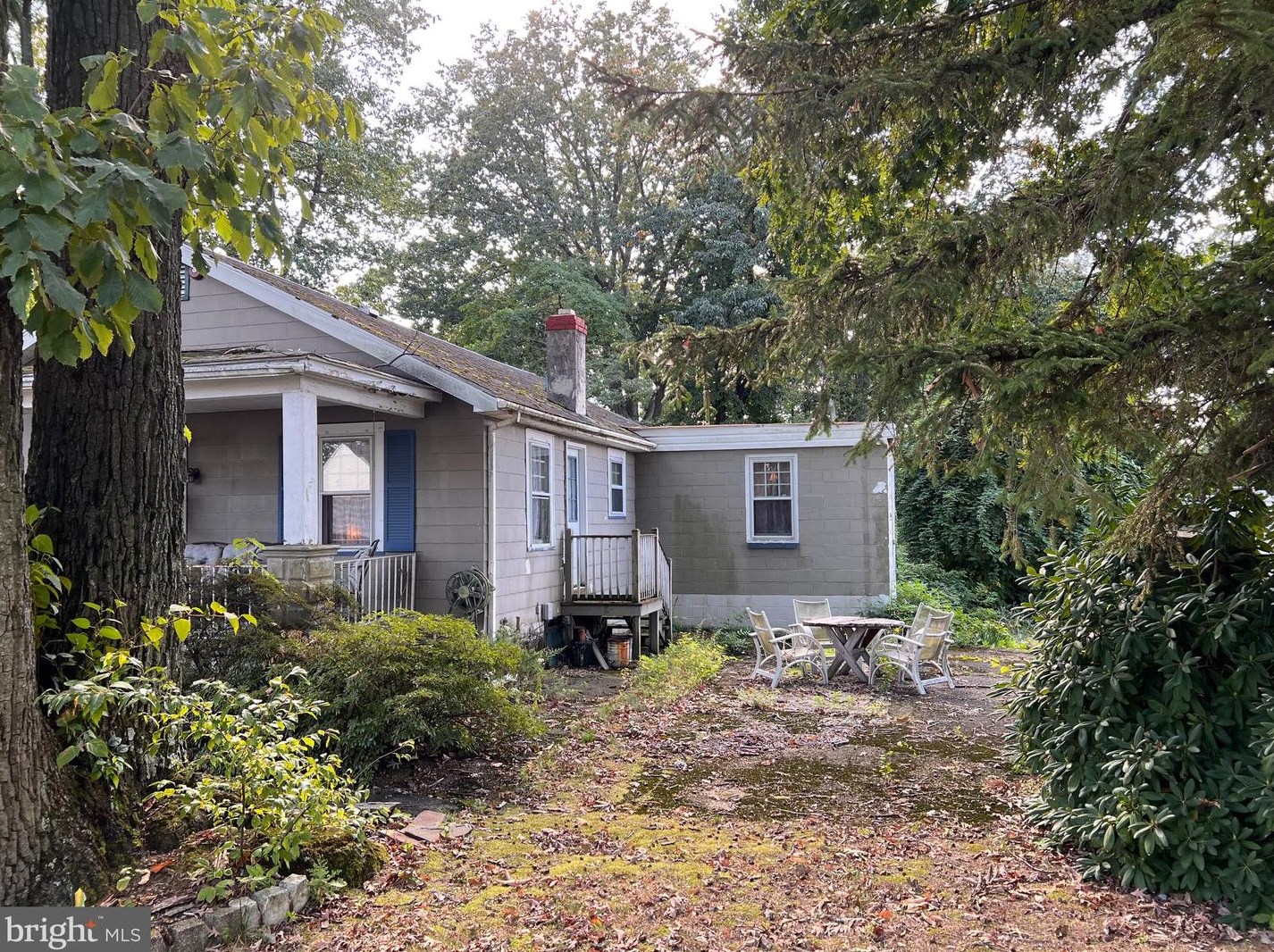 519 Irish Hill Rd, Runnemede, NJ 08078