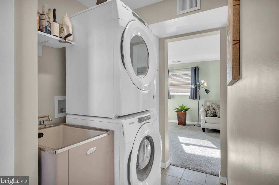 713 George Ln, Glendora NJ  08029-1712 exterior