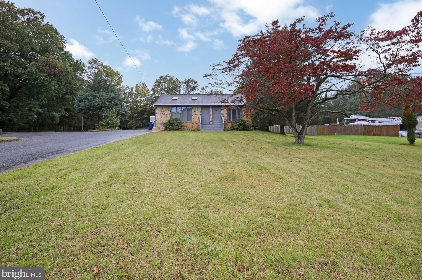606 S Burnt Mill Rd, Franklin Township, NJ 08043