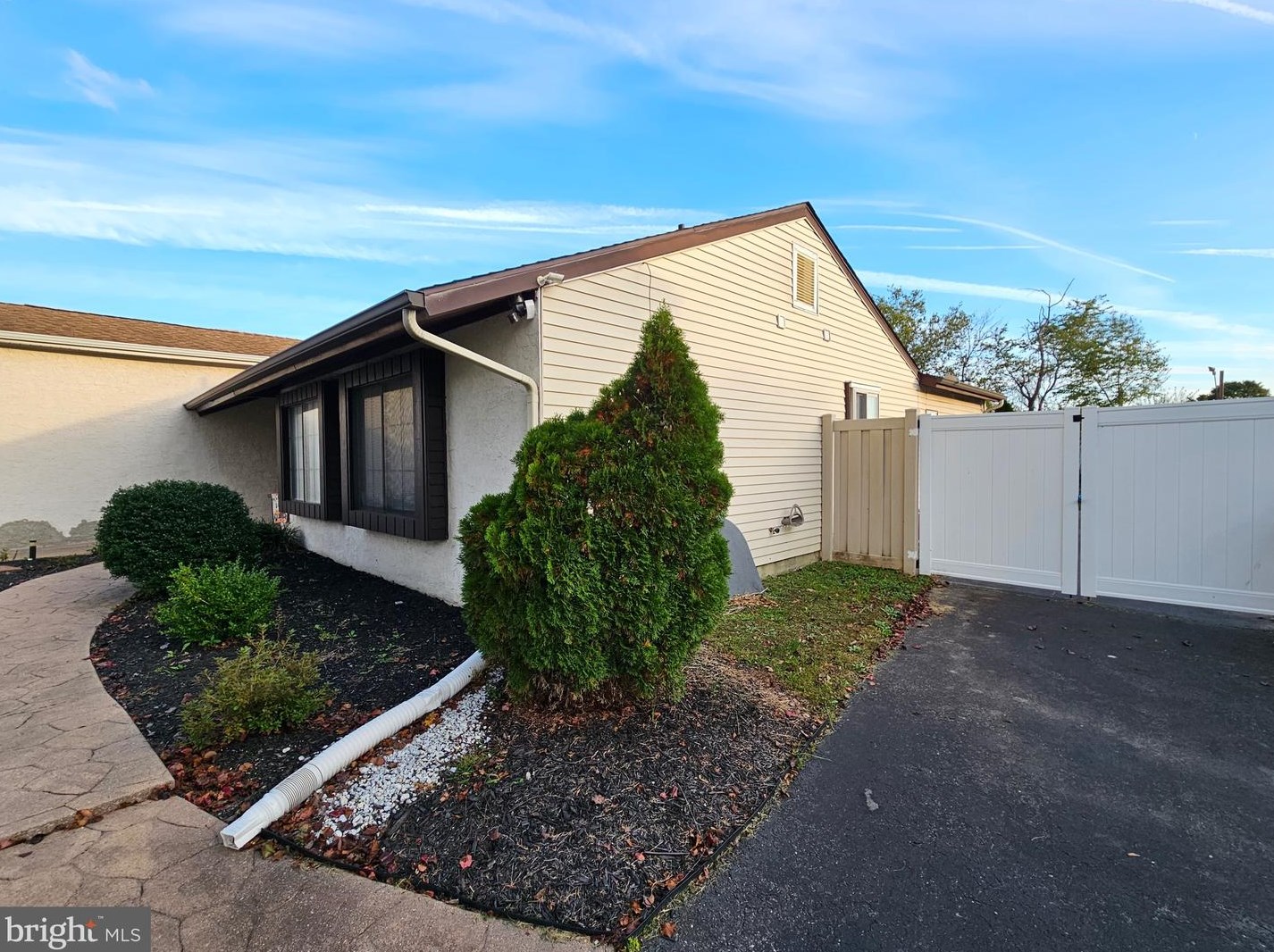 43 Penfield Ln, Erial NJ  08081-1813 exterior