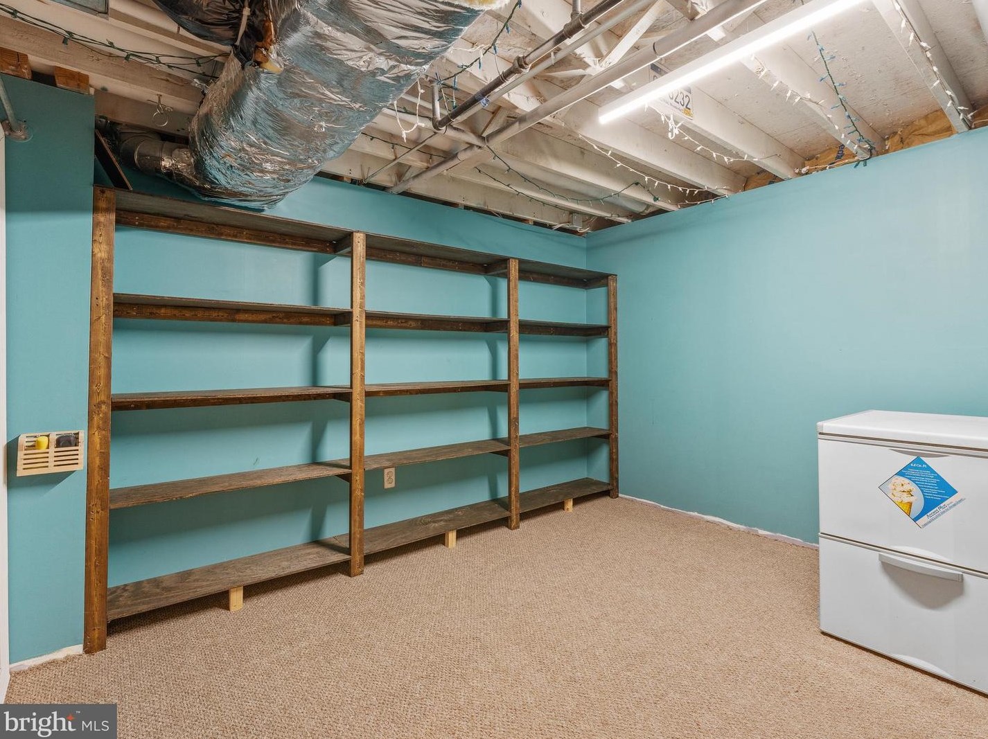 9 Horseshoe Ct, Waterford Township NJ  08004-2922 exterior