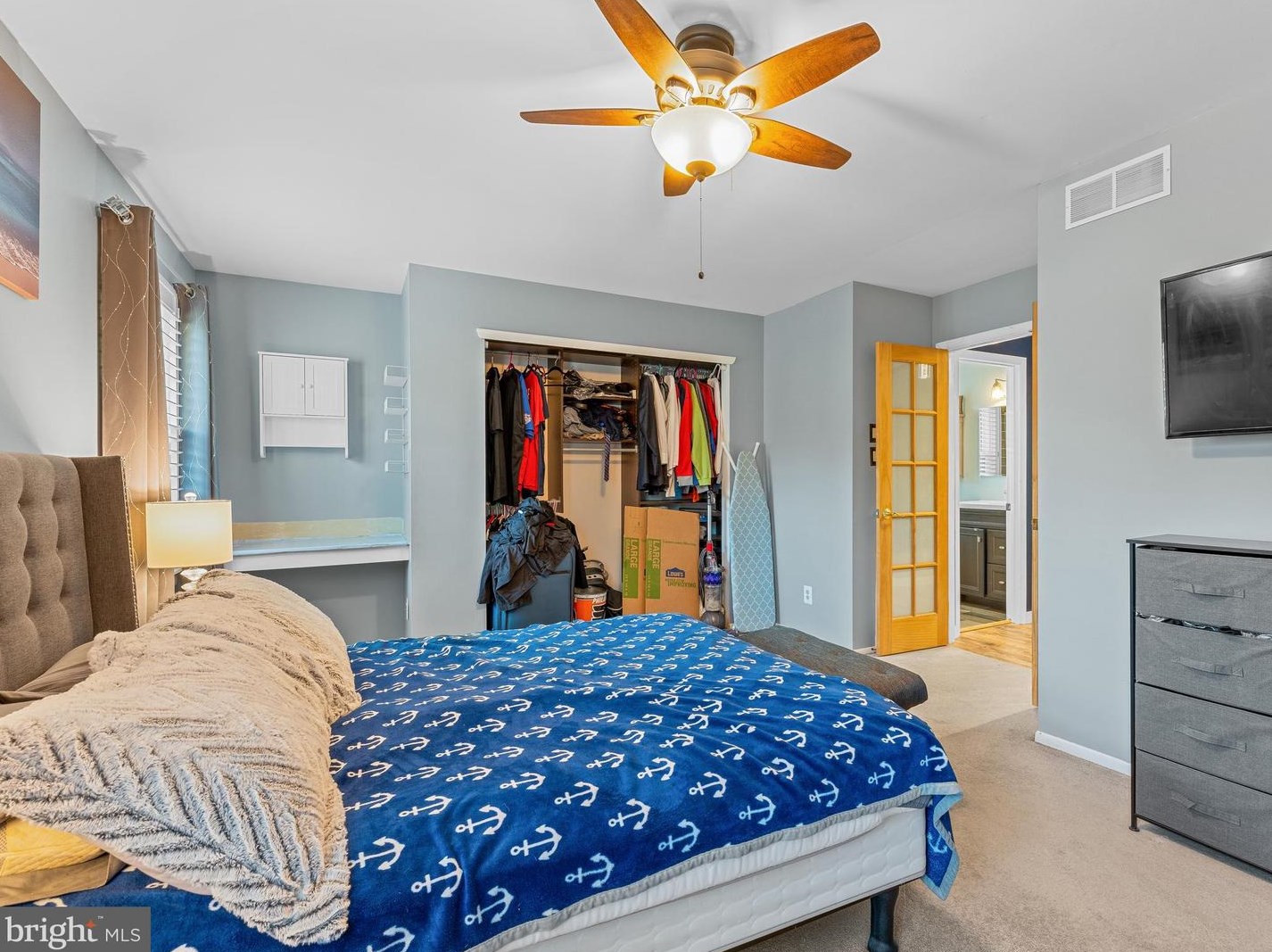 9 Horseshoe Ct, Waterford Township NJ  08004-2922 exterior