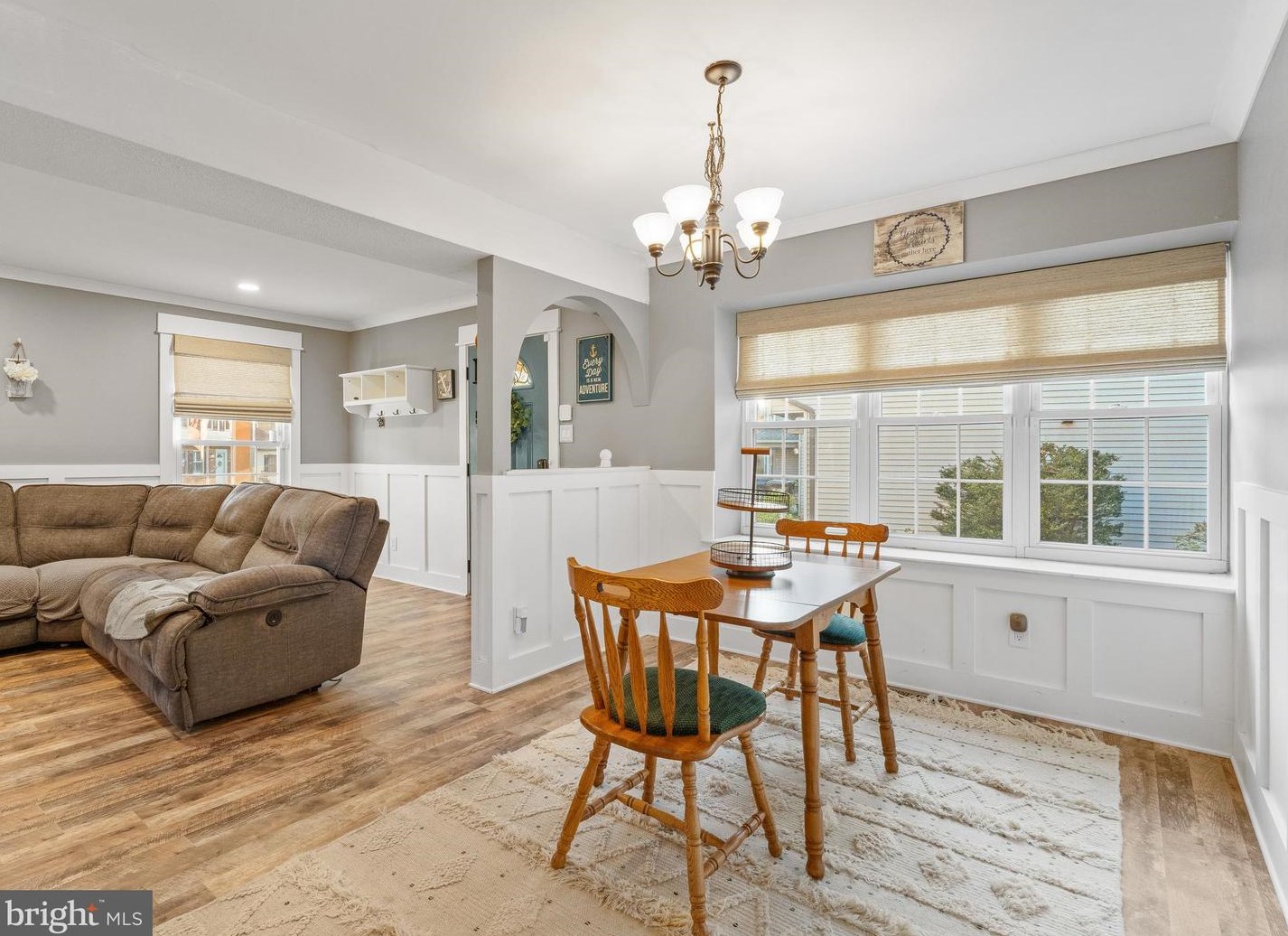 9 Horseshoe Ct, Waterford Township NJ  08004-2922 exterior