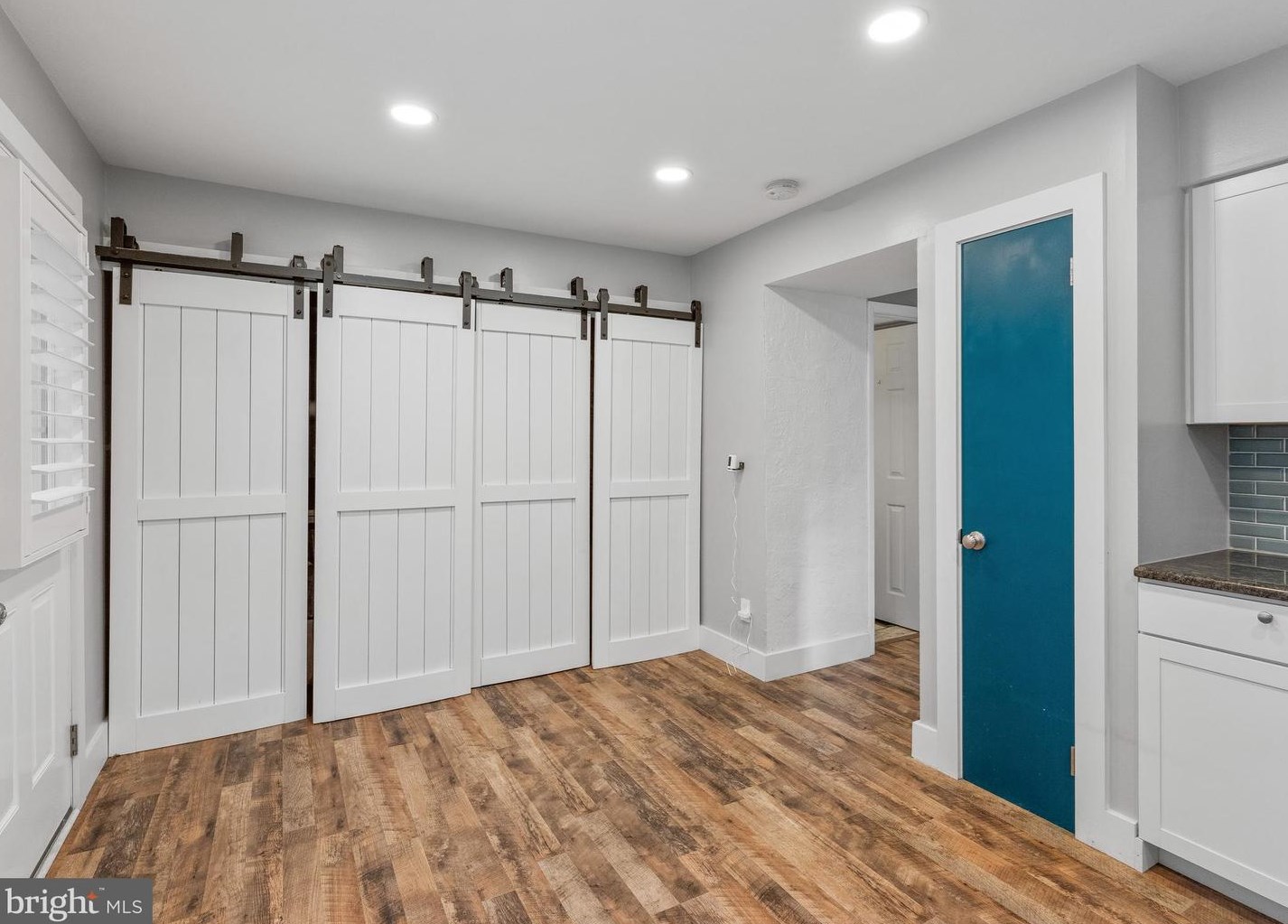 9 Horseshoe Ct, Waterford Township NJ  08004-2922 exterior