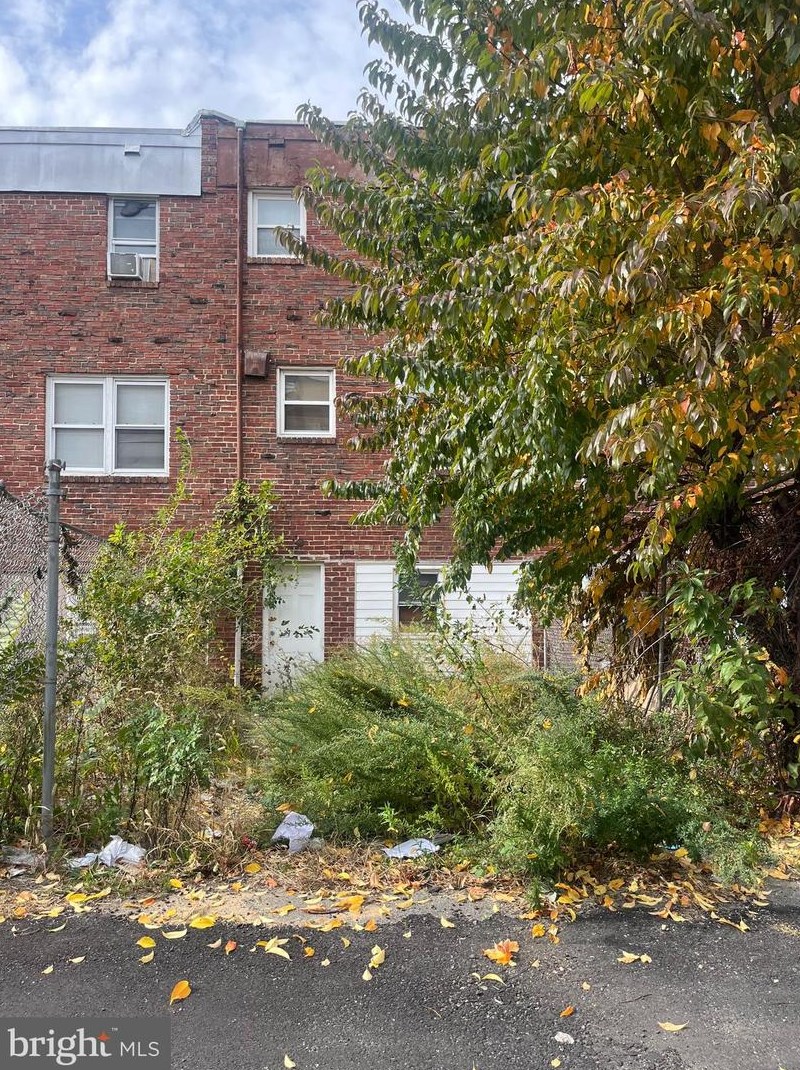 164 S Dudley St, Camden, NJ 08105