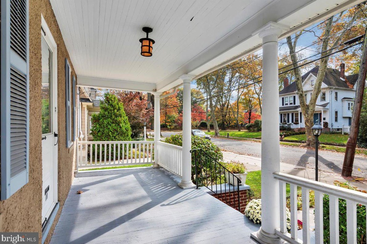 111 Avondale Ave, Tavistock, NJ 08033