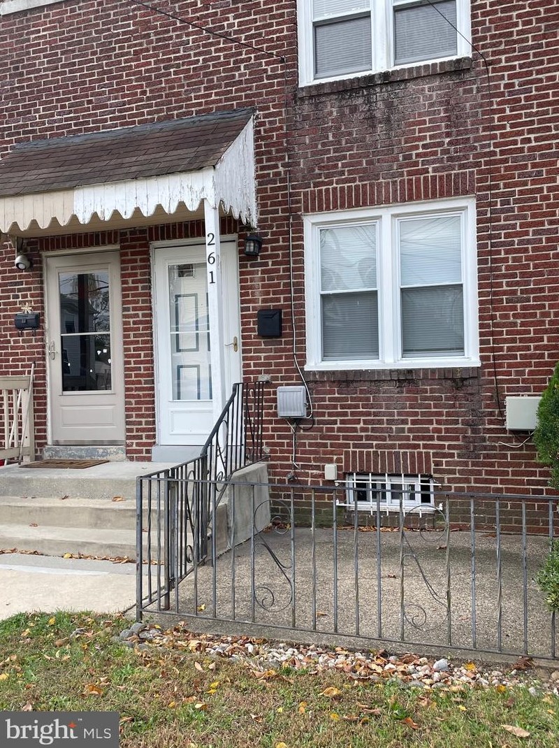 261 Burwood Ave, Camden, NJ 08105