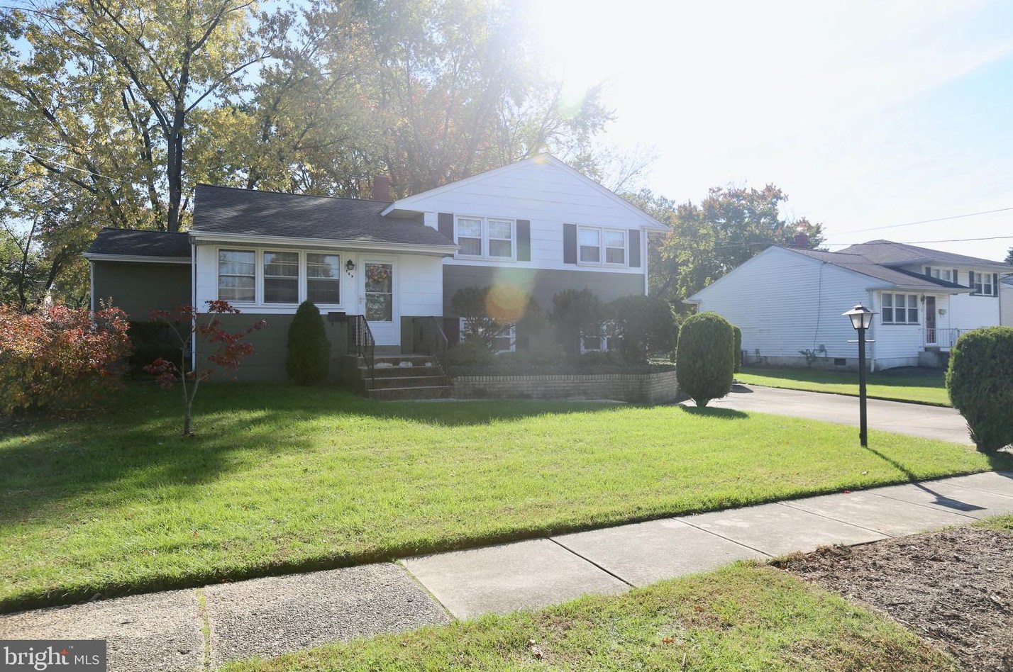 10 Beaver Dr, Barrington, NJ 08007