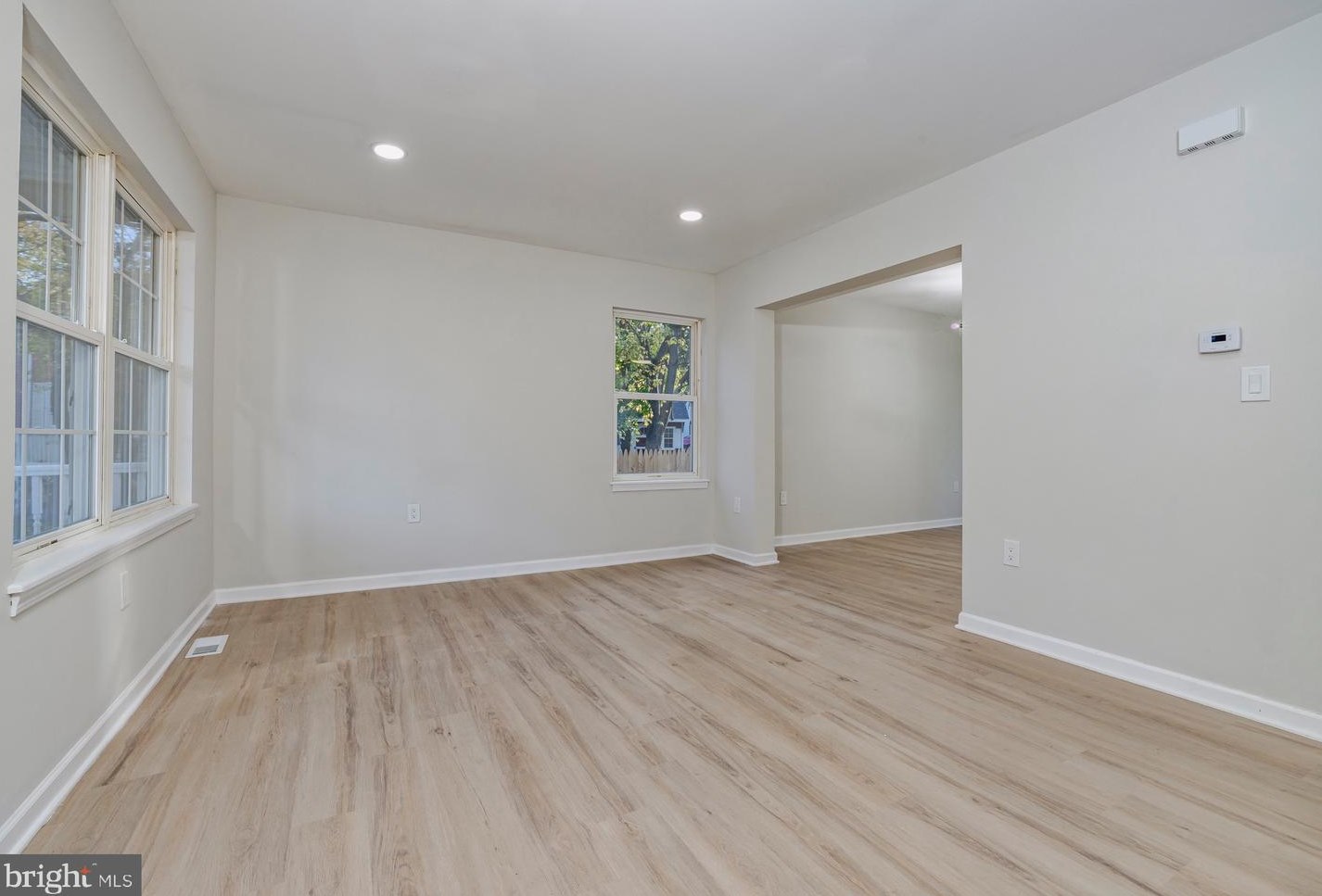 58 Center Oak Ave, Lawnside, NJ 08045
