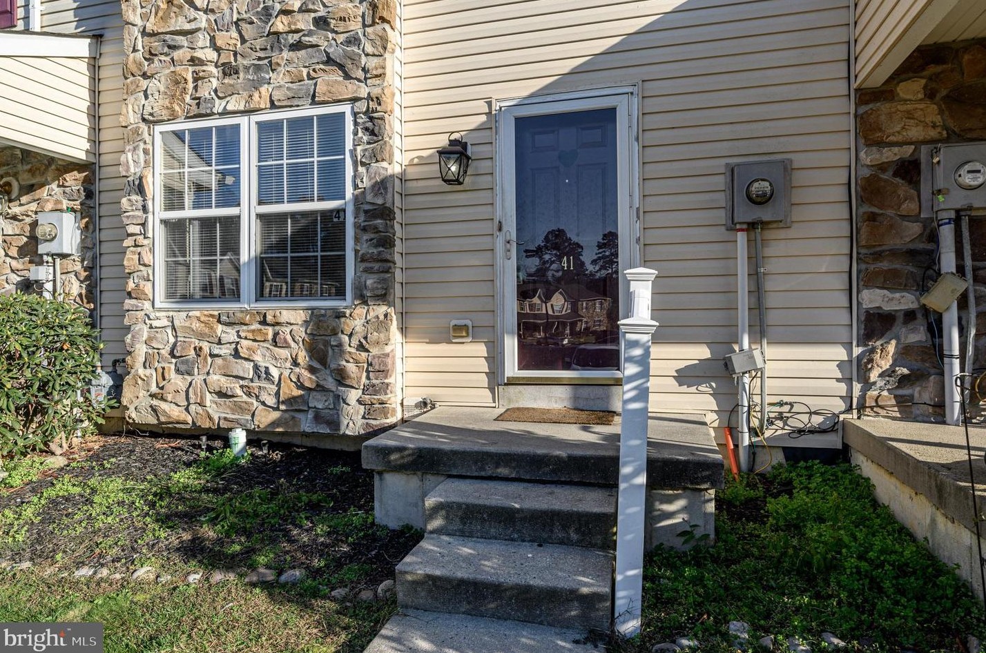 41 Normans Ford Dr, Erial, NJ 08081