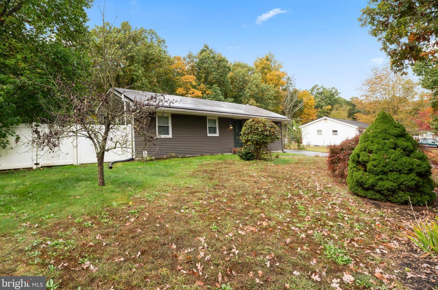 301 Francis Ave, Waterford, NJ 08089
