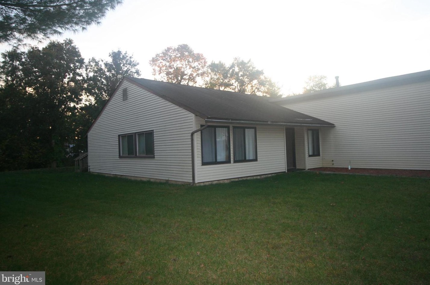 63 Penfield Ln, Erial, NJ 08081