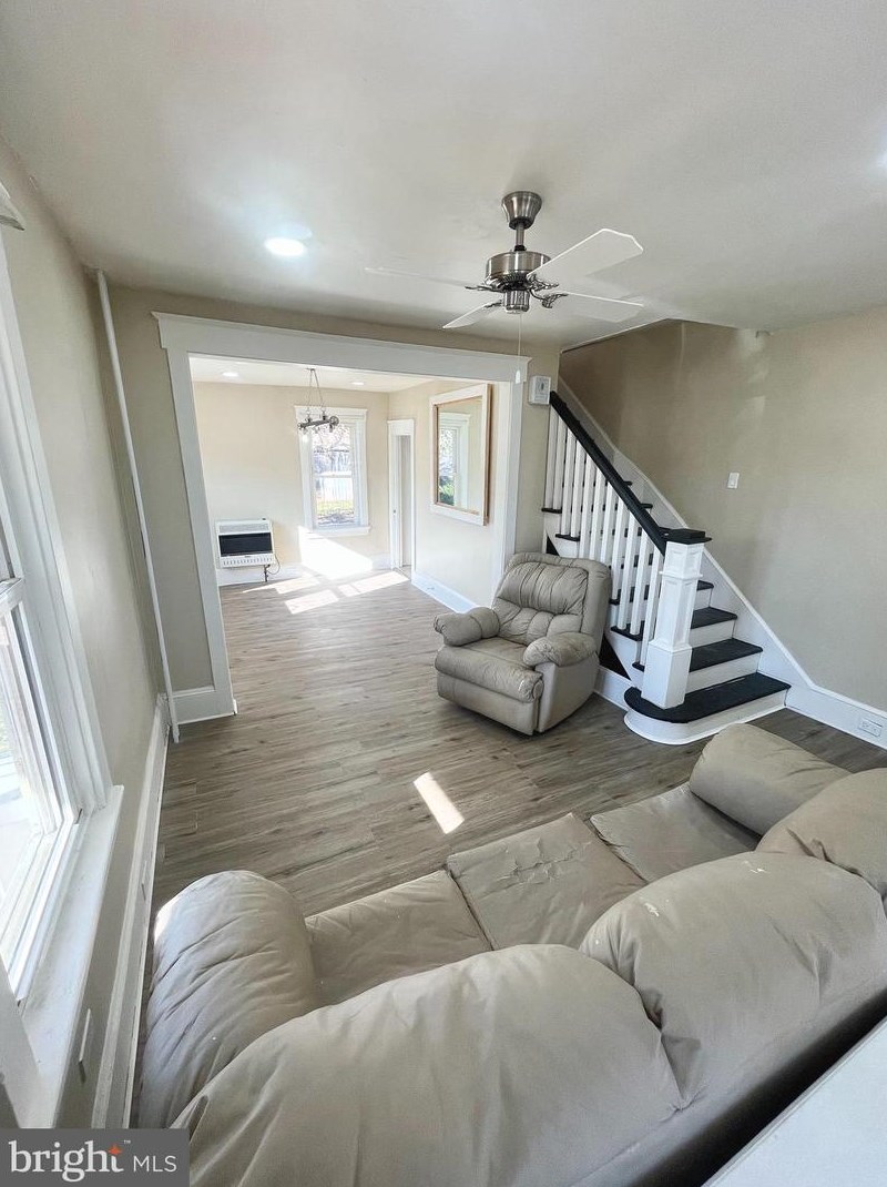 321 Union Ave, Stratford, NJ 08084