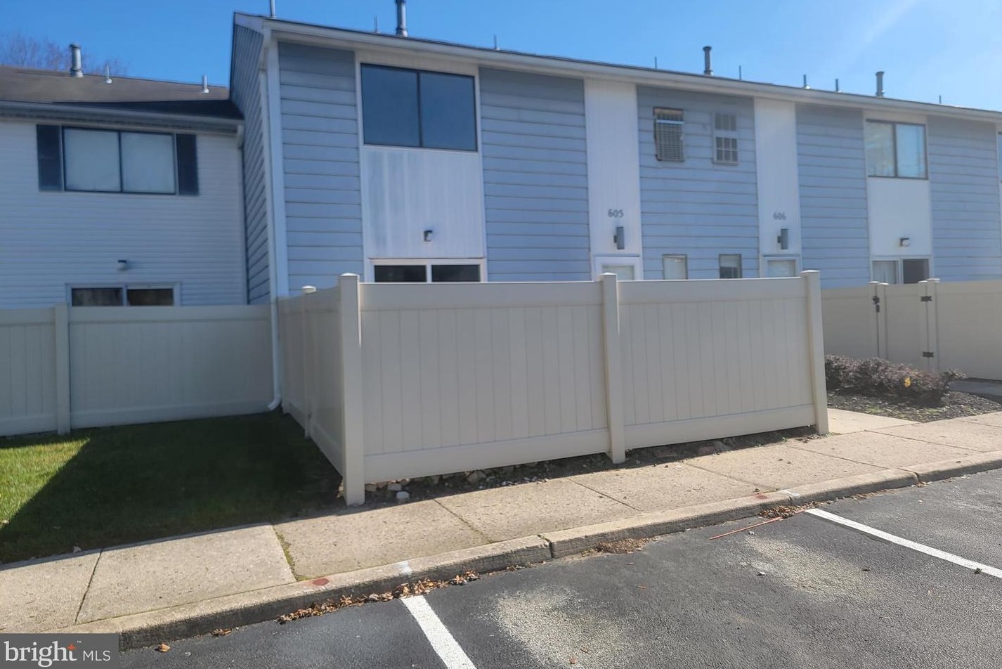 605 Mason Run, Pine Hill NJ  08021-6856 exterior