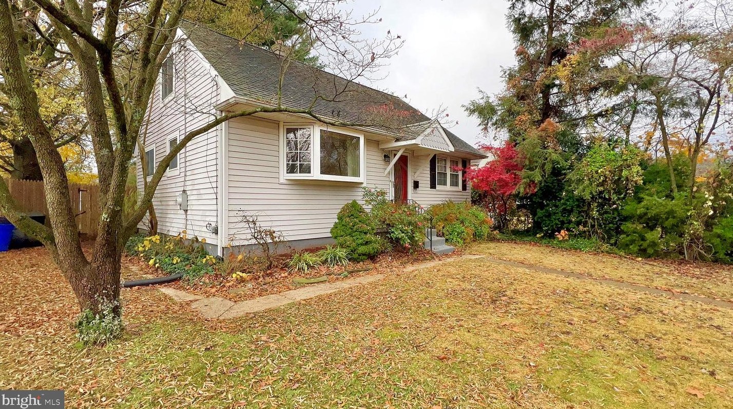 15 S Highland Ave, Runnemede, NJ 08078