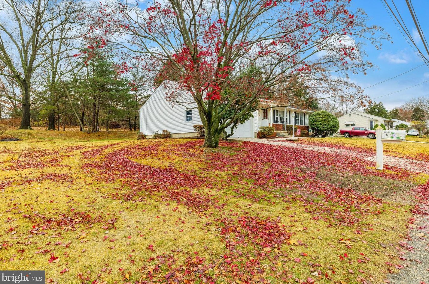48 Gravers Ln, Blenheim, NJ 08012