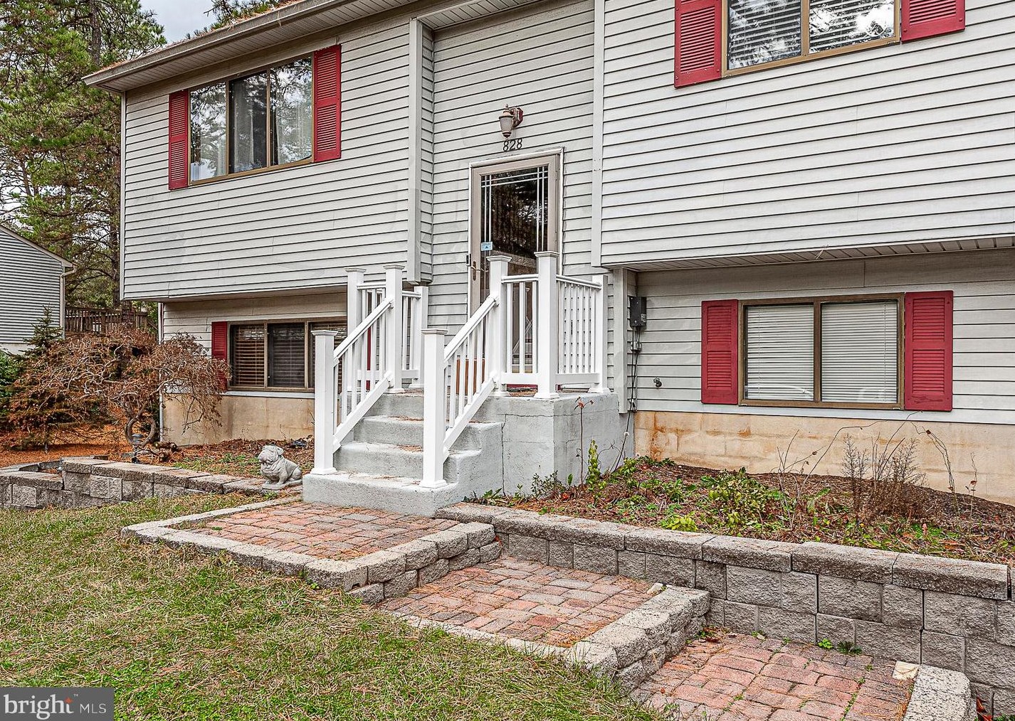 828 Anthony Rd, Waterford Township, NJ 08004-1255