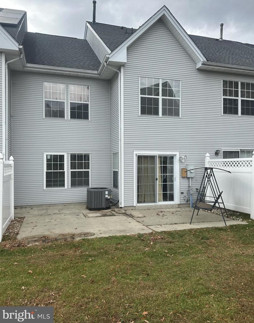 18 Greens Way, Blenheim, NJ 08012-5554