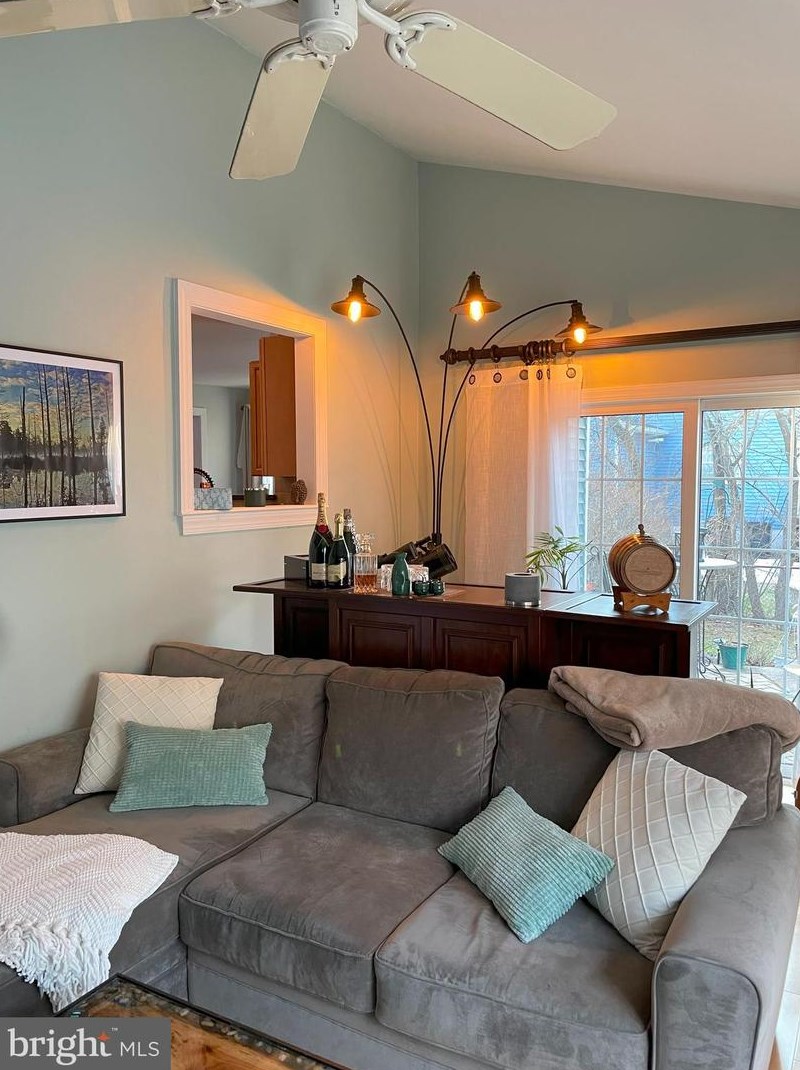 706 Cannery Row, Waterford Township NJ  08004-1224 exterior